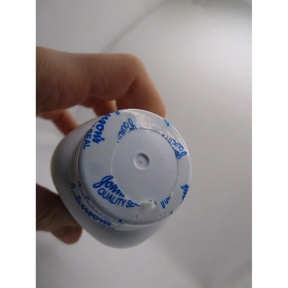 RARE VINTAGE 1996 JOHNSON'S Baby Powder - 100g Talc - Picture 4 of 6